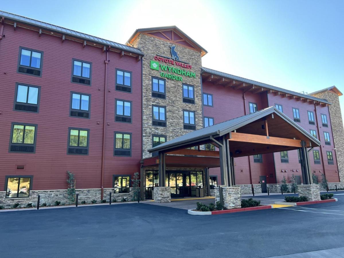 Hotel Wyndham Garden - Ukiah